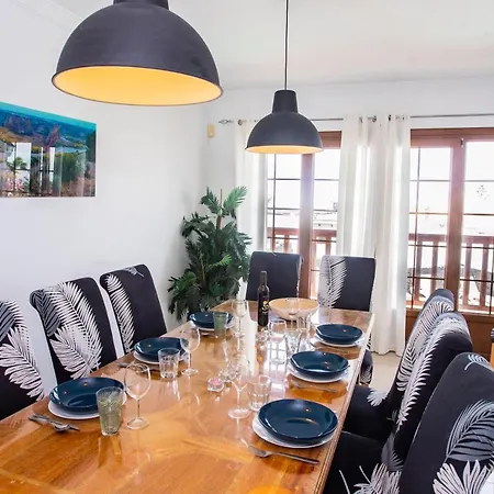 22 Sea Views, Pool,games,hot Tub, Office With Computer+ Wifi *