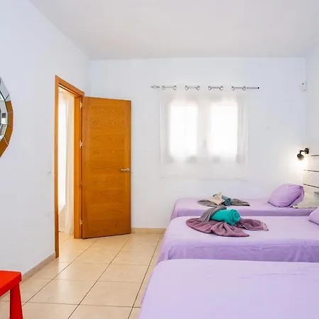 22 Sea Views, Pool,games,hot Tub, Office With Computer+ Wifi Villa *