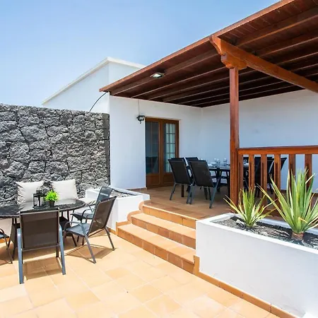 Villa 22 Sea Views, Pool,games,hot Tub, Office With Computer+ Wifi *